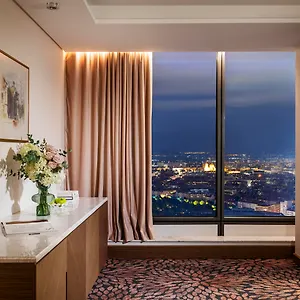 https://grand-millennium.sofiahotelsbg.com