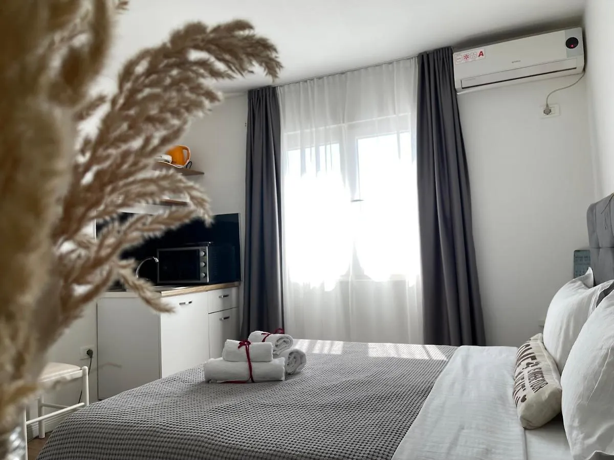 Central Studio Apartments Tirana 0*,