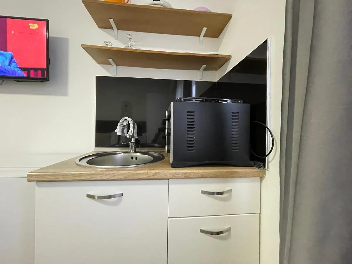 Hotel apartamentowy Central Studio Apartments Tirana