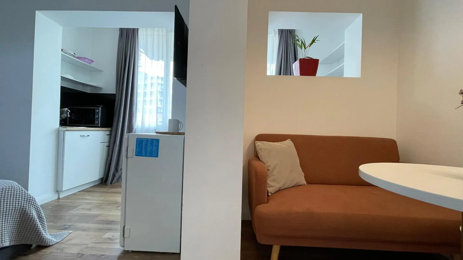 Central Studio Apartments Tirana Hotel apartamentowy