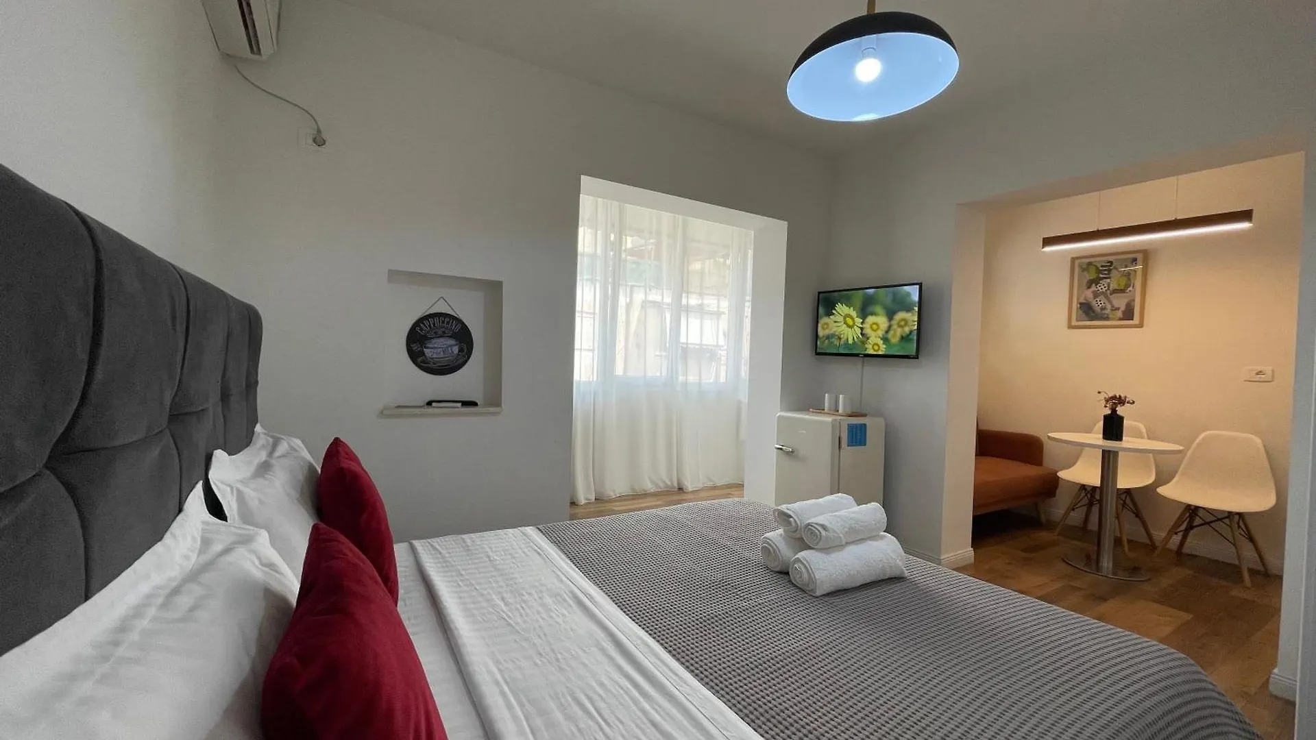 Central Studio Apartments Tirana Hotel apartamentowy