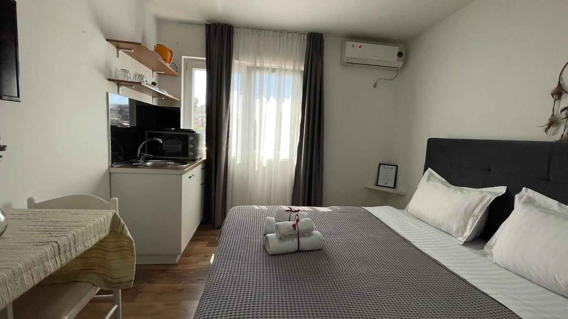 Central Studio Apartments Tirana 0*,